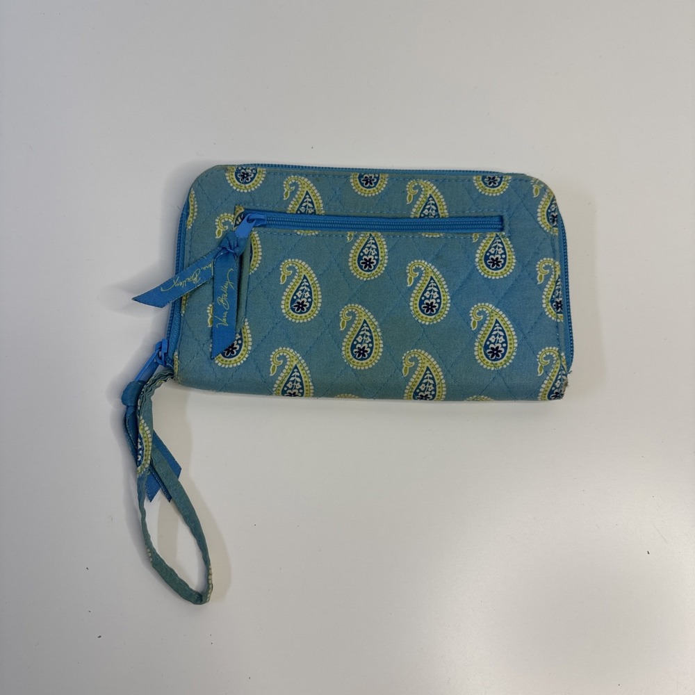Vera Bradley Paisley Zip-Around Wristlet Wallet Retired Burmuda Pattern